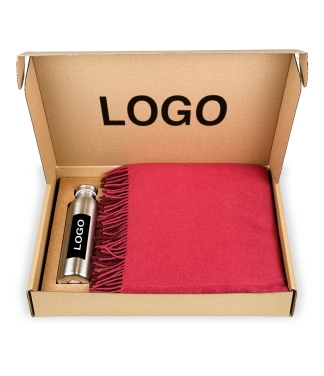 įmonių dovanos rinkinys pledas ir gertuvė