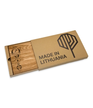 Graviruota medinė lentelė ir dovanų dėžutė