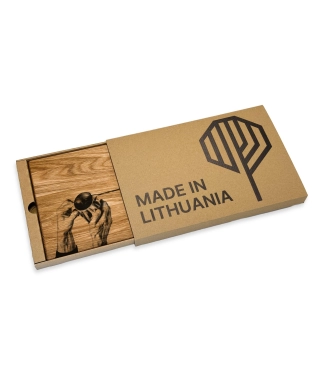 Medinė pjaustymo lentelė ir dovanų dėžutė