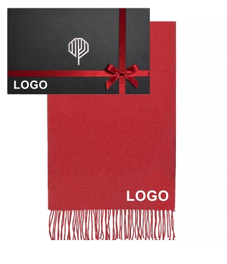 Raudonas šalikas su logotipu ir dovanų dėžutė