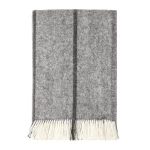 Skandinaviško dizaino vilnonis pledas su kutais Scandimama Dark Nordic Grey 126