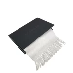 vyriškas vilnonis šalikas ir dovanų dėžutė 1