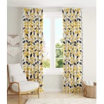 Dieninės užuolaidos su gėlėmis interjere