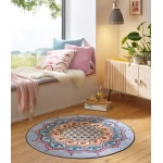 stlingas apvalus plaunamas kilimas kambaryje