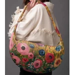 stilinga moteriska rankine su gelemis 1