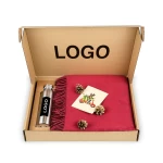 Originalios verslo dovanos – Merino pledas ir gertuvė dovanų rinkinyje 1