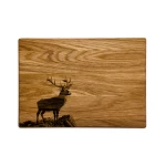 Ąžuolinė pjaustymo lentelė su graviravimu Elnias 2