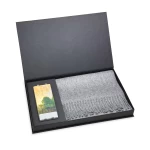 dovanos pagal zodiaką šalikas ir žvakė 1