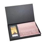 dovanu ideja moterims salikas ir zvake 1