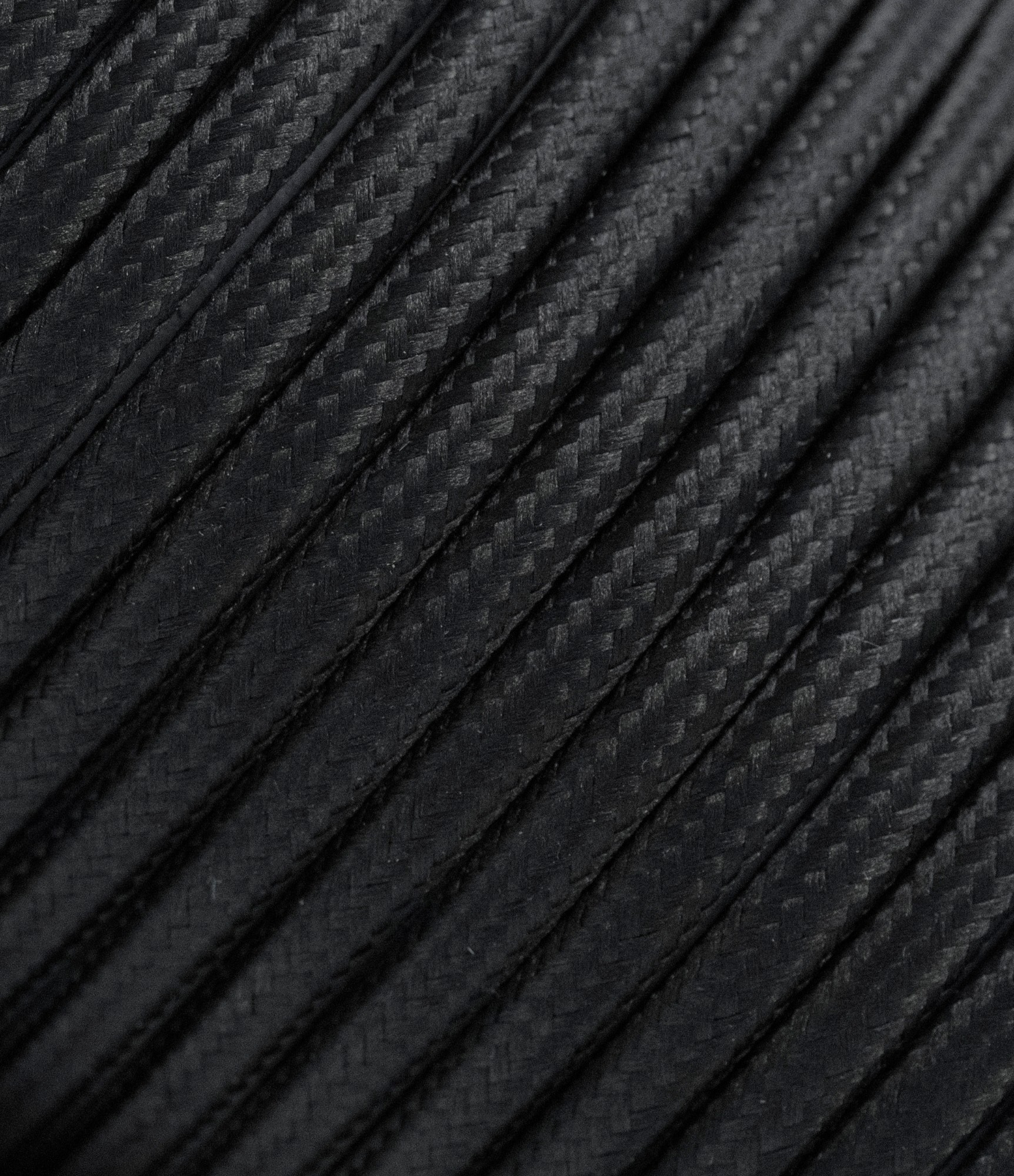 Juodas tekstilinis kabelis 2x0,75 mm²