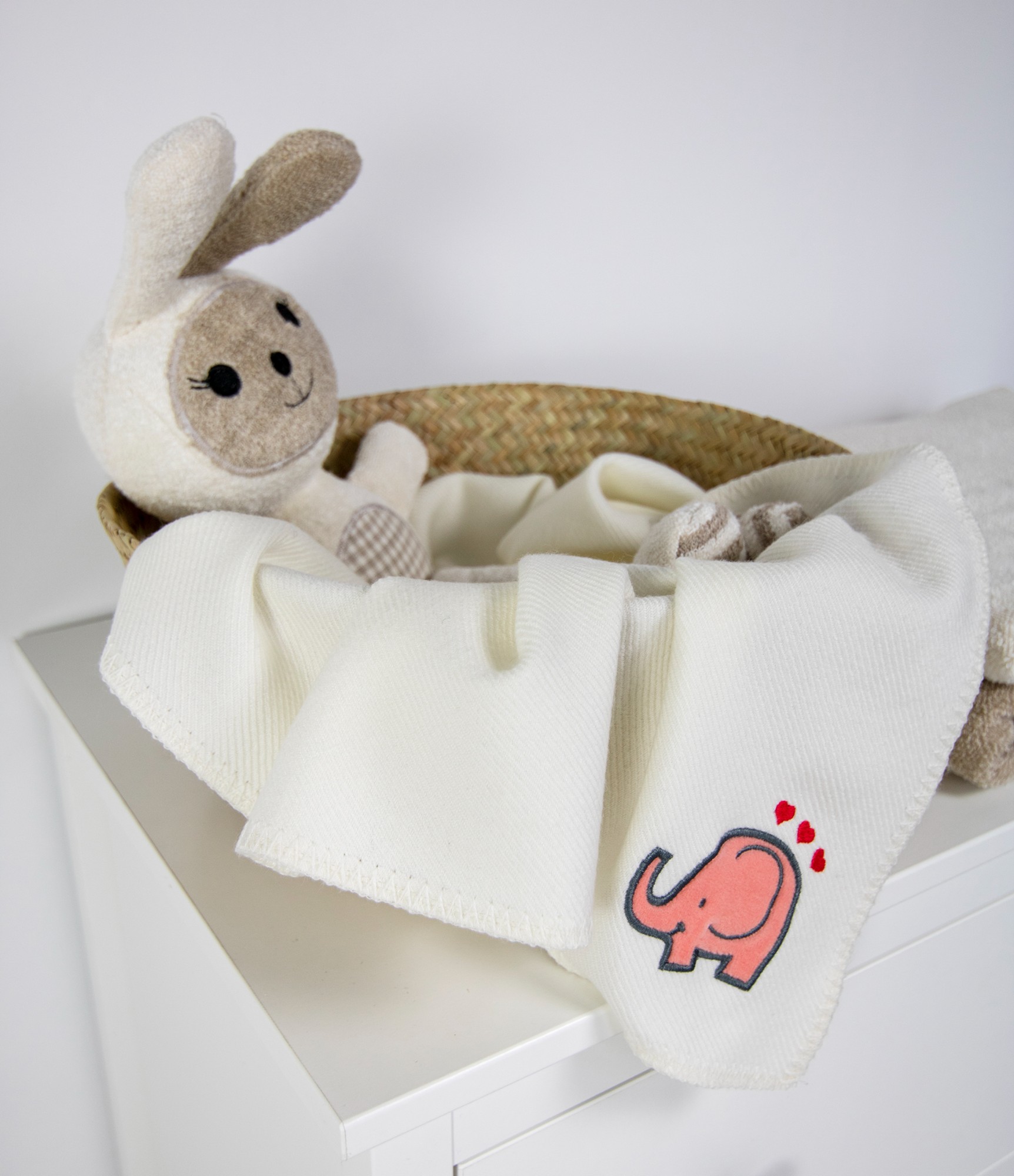 Merinosų vilnos antklodė kūdikiui su drambliuku M6 1